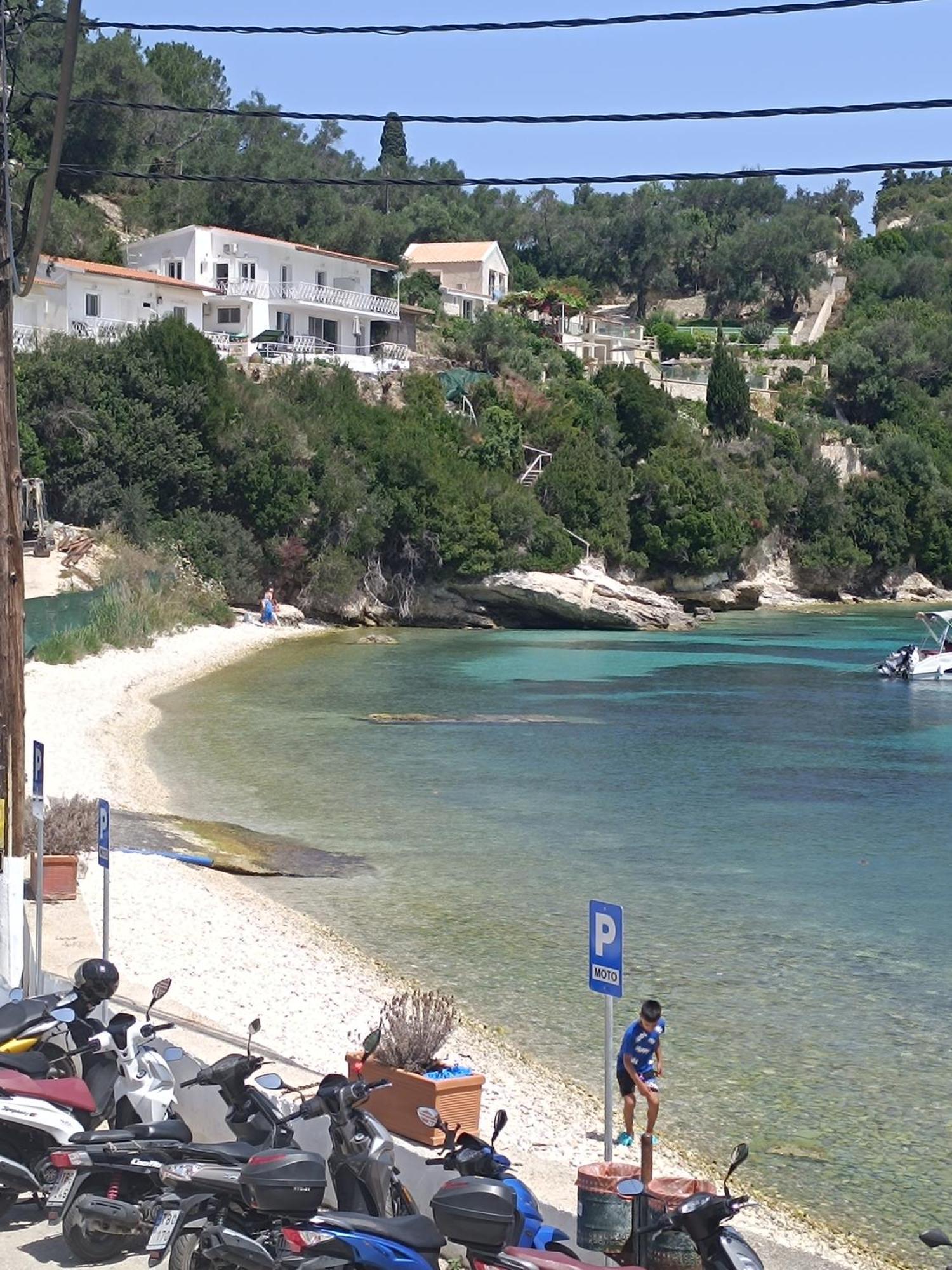 Seafront Longos (Paxos)